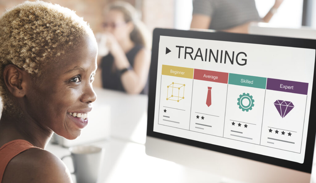 Traditional corporate training vs AI-driven personalized learning comparison